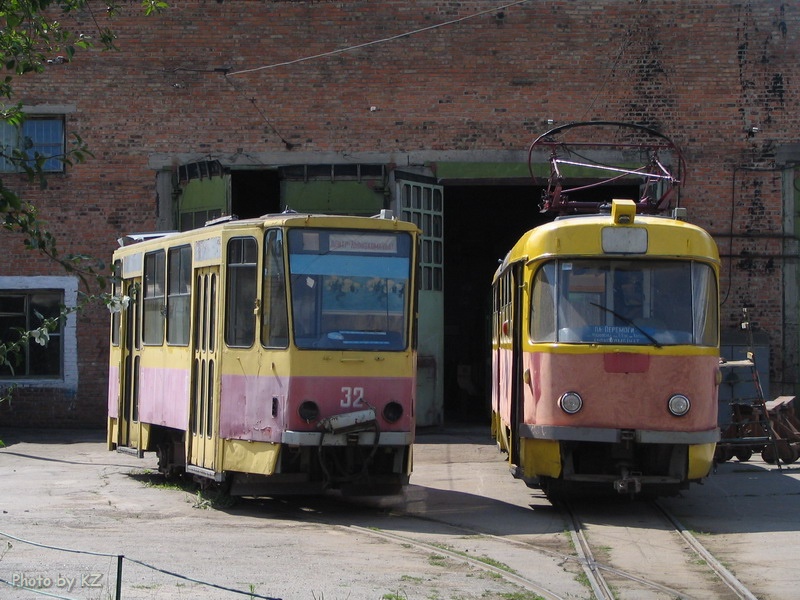 Житомир, Tatra KT4SU № 32; Житомир, Tatra T4SU № 6