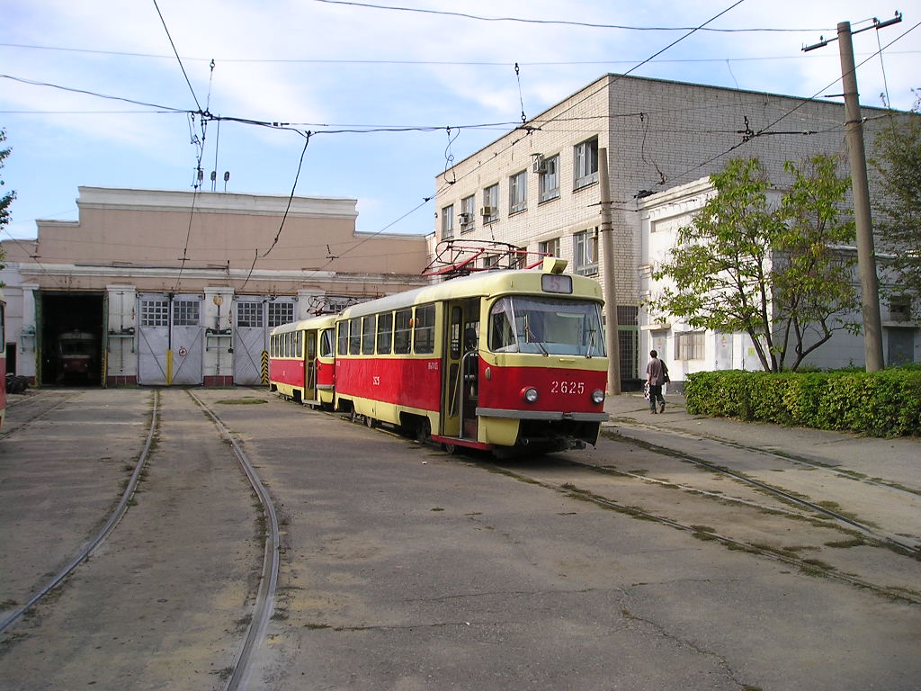Волгоград, Tatra T3SU (двухдверная) № 2625; Волгоград, Tatra T3SU (двухдверная) № 2632; Волгоград — Депо: [2] Трамвайное депо № 2