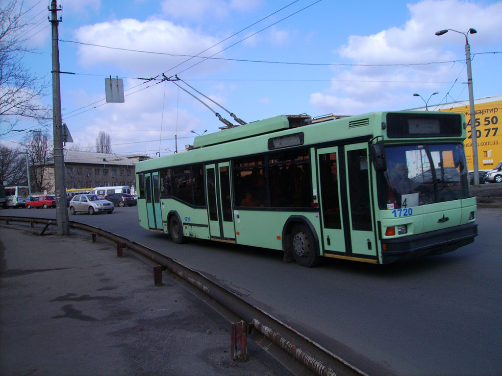 Киев, МАЗ-103Т № 1720