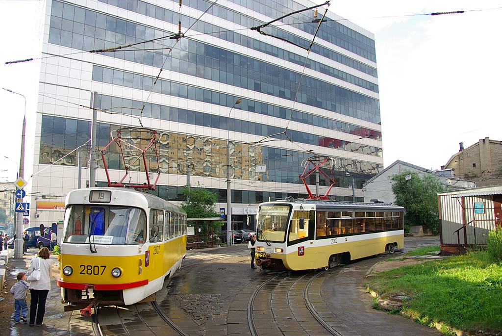 Москва, Tatra T3SU № 2807; Москва, 71-619К № 2062