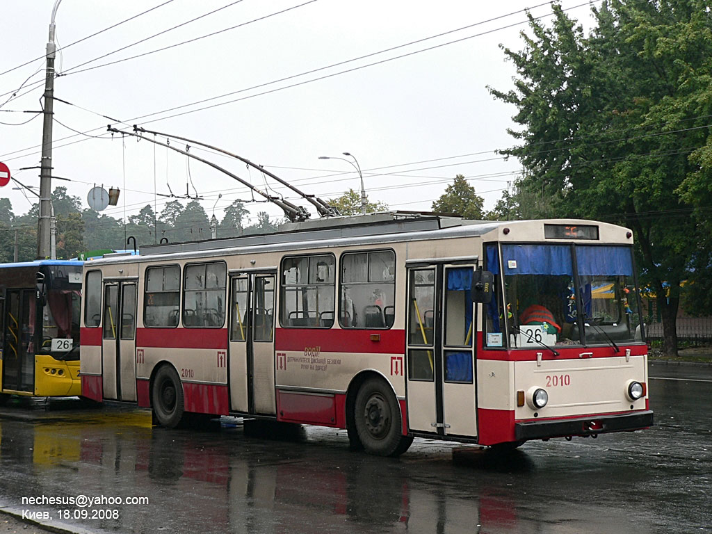 Киев, Škoda 14Tr02/6 № 2010