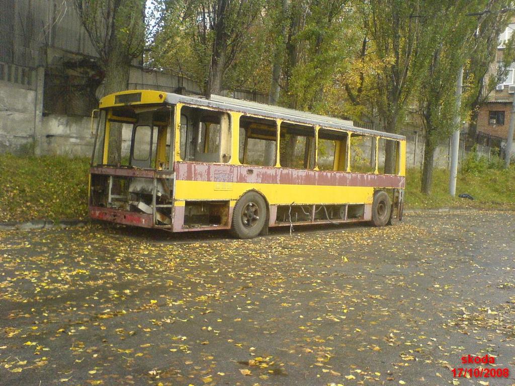 Киев, Škoda 15Tr02/6 № 452