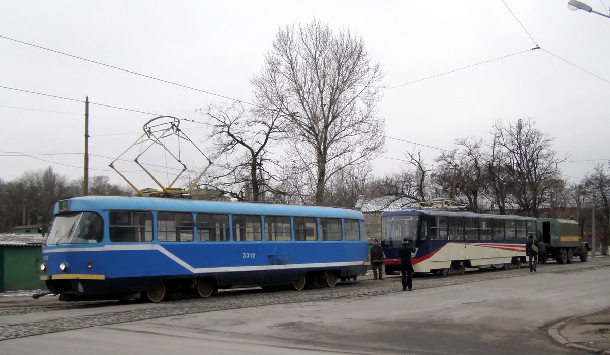 Одесса, Tatra T3R.P № 3312; Одесса, К1 № 7011; Одесса — 03.01.2009 — Прибытие нового вагона № 7011