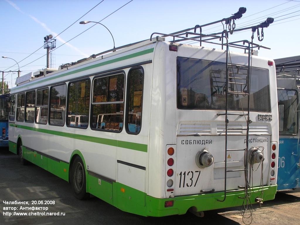 Челябинск, ЛиАЗ-5280 (ВЗТМ) № 1137