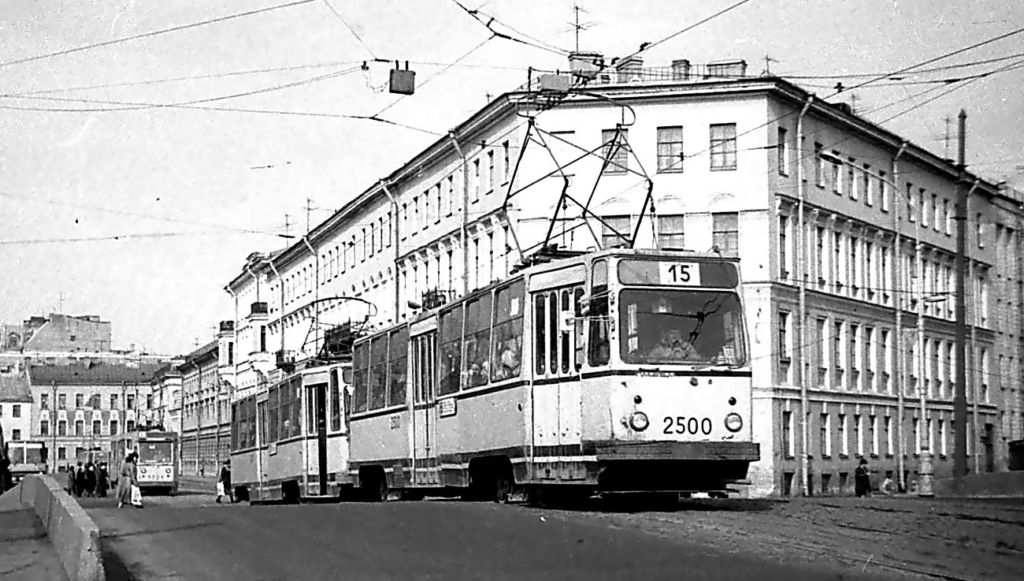 Санкт-Петербург, ЛМ-68М № 2500