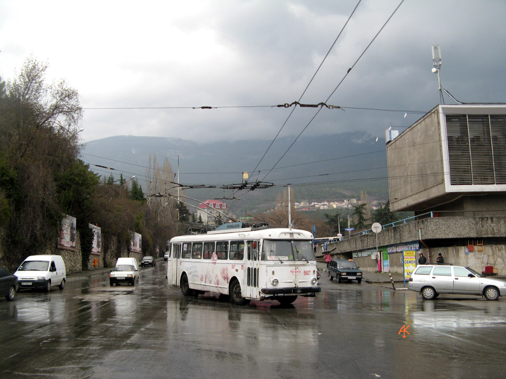 Крымский троллейбус, Škoda 9Tr24 № 5607