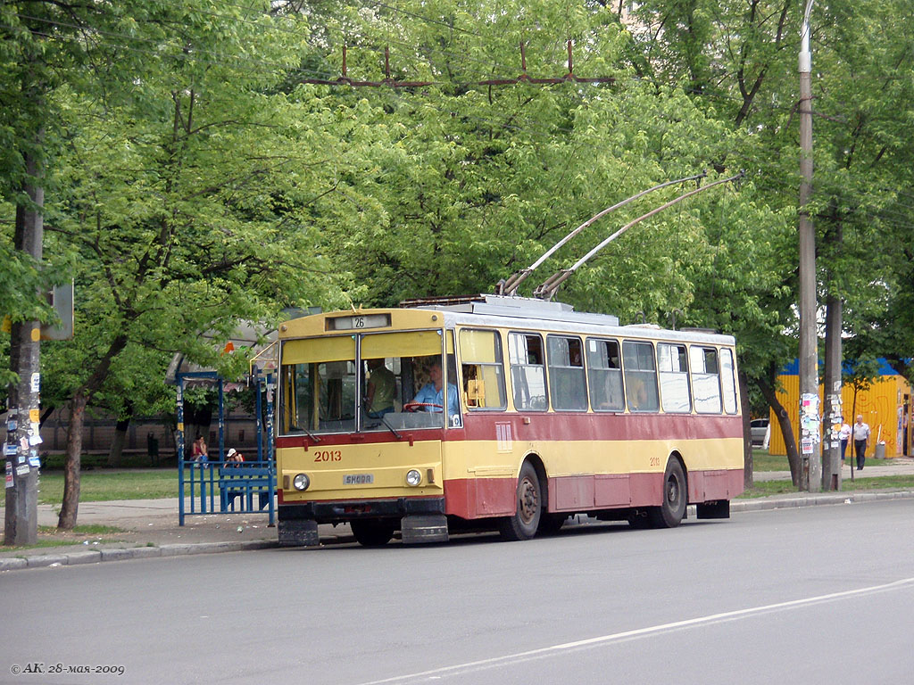 Киев, Škoda 14Tr02/6 № 2013