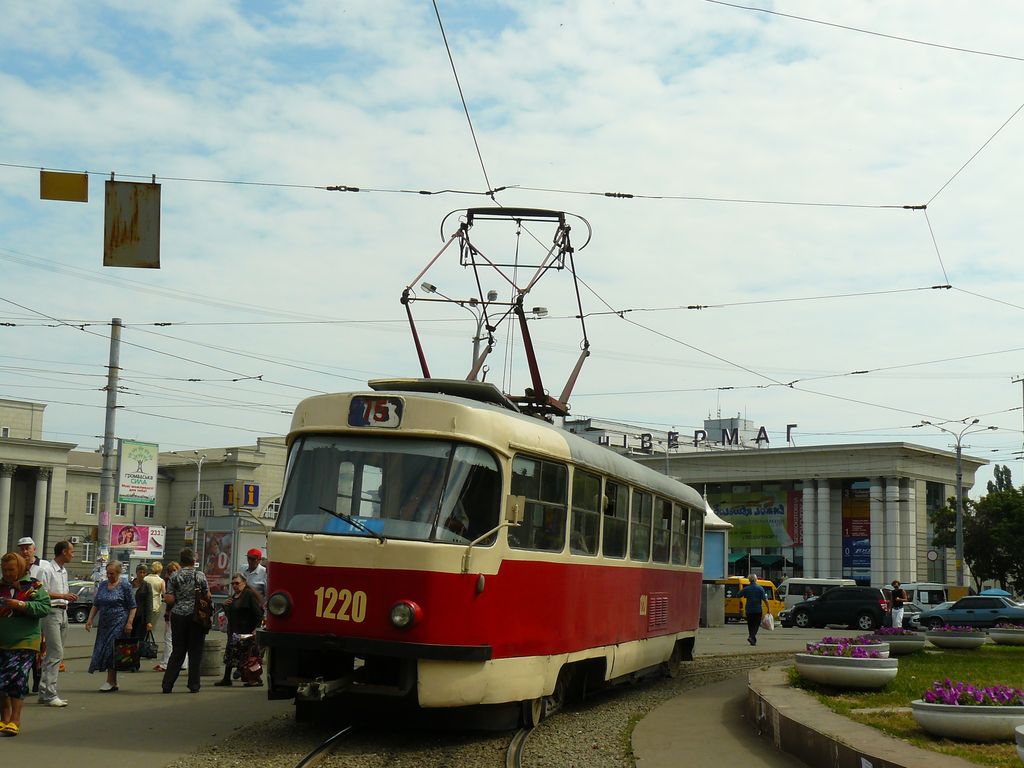 Днепр, Tatra T3SU № 1220