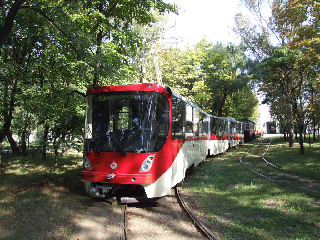 Киев, К1М8 № 500; Днепр — Трамвайный вагон K8 (K1M8)