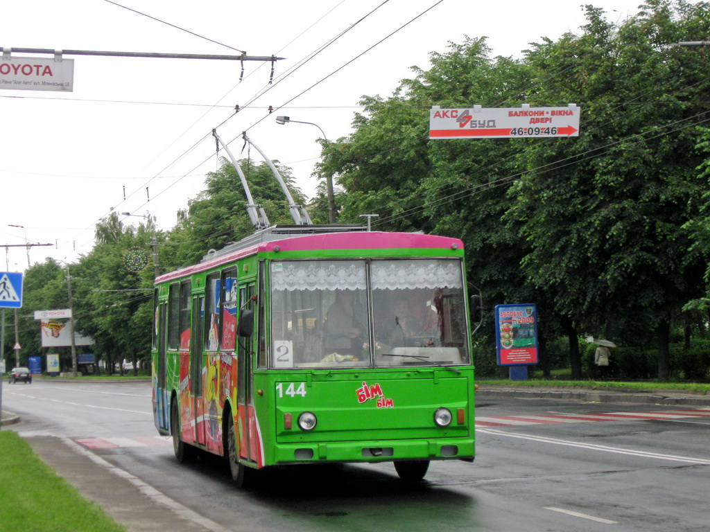 Ровно, Škoda 14Tr05 № 144