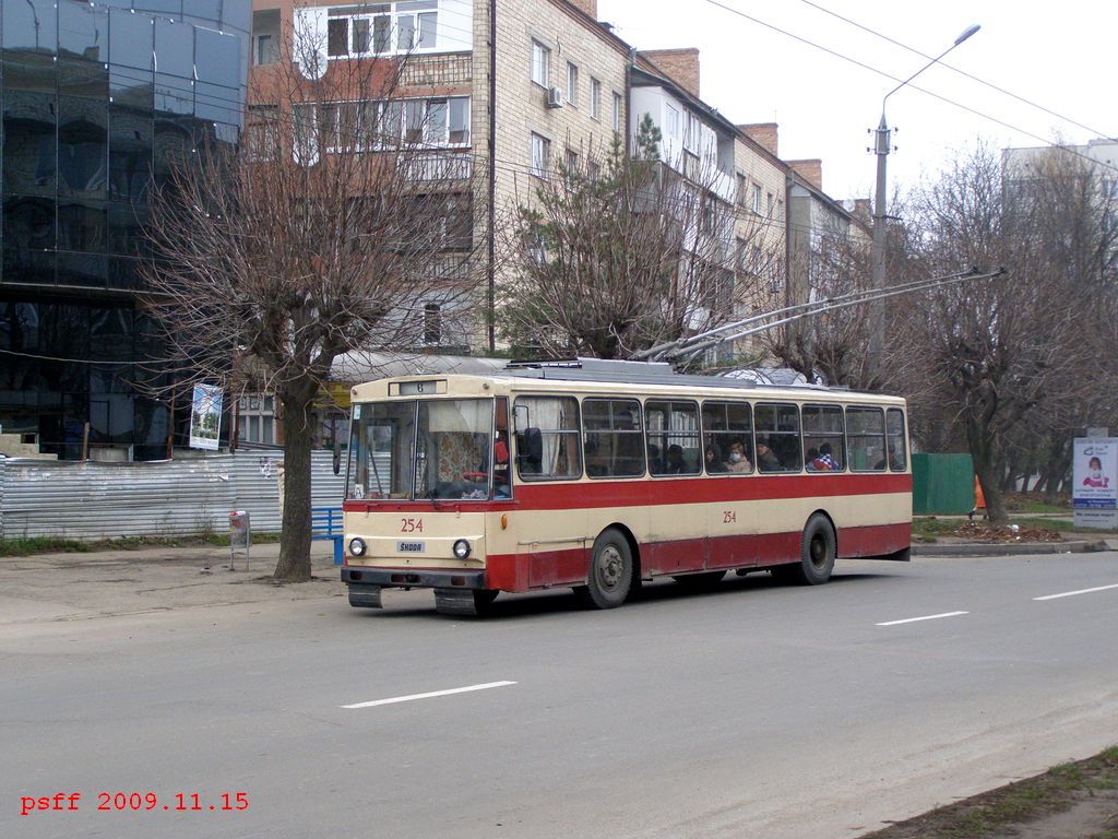 Черновцы, Škoda 14Tr02 № 254