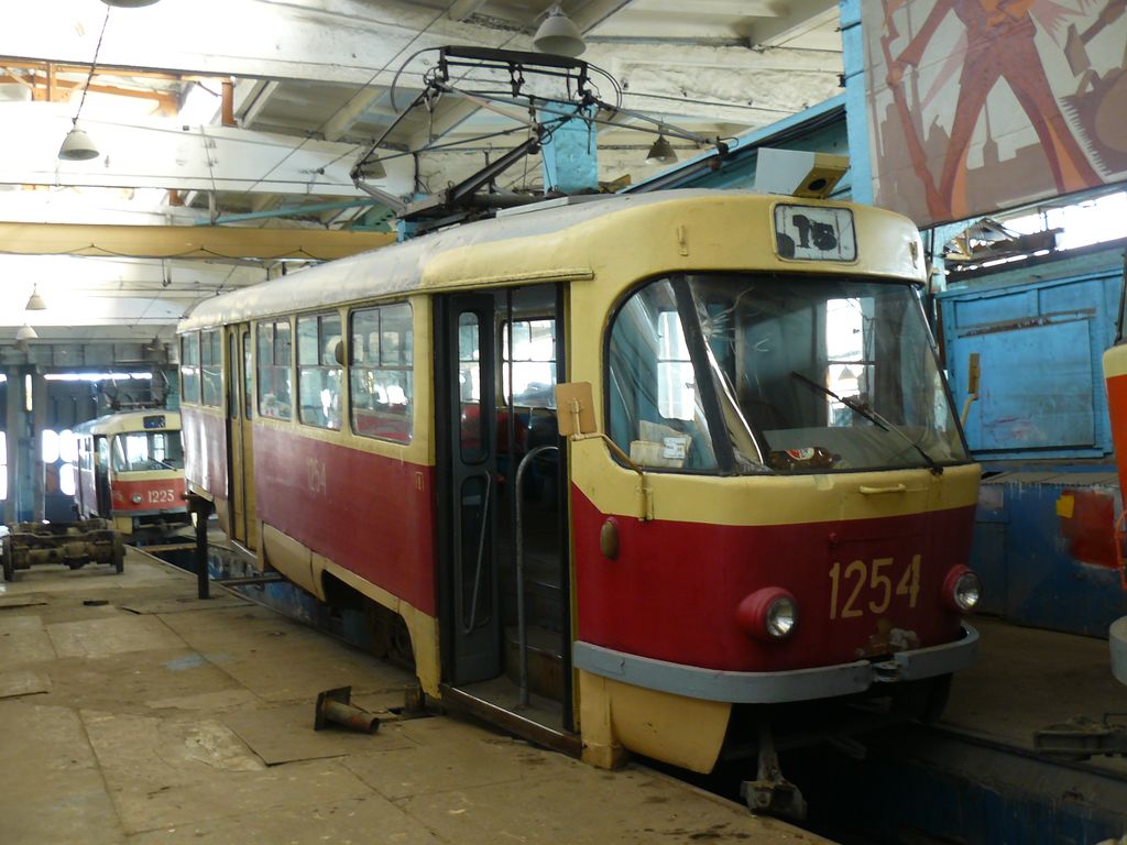 Днепр, Tatra T3SU № 1254