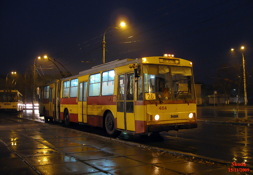Киев, Škoda 15Tr03/6 № 484