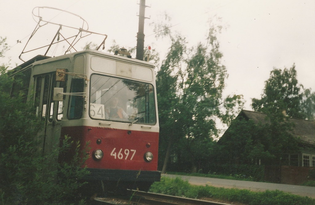 Санкт-Петербург, ЛМ-68М № 4697