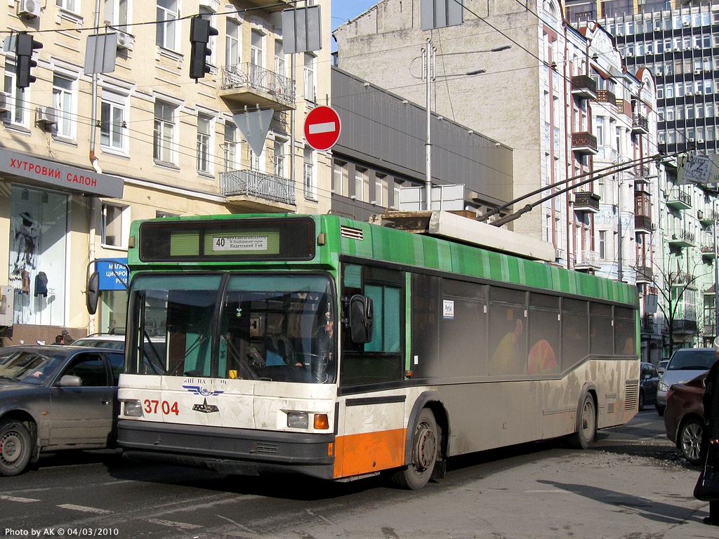 Киев, МАЗ-103Т № 3704