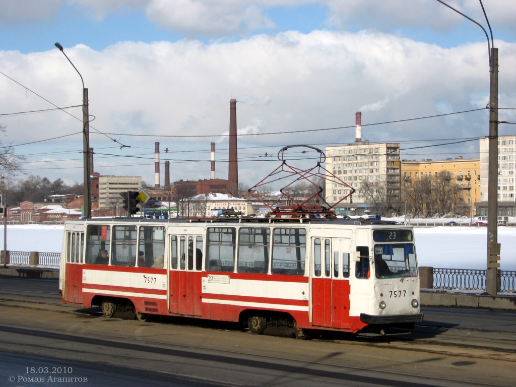 Санкт-Петербург, ЛМ-68М № 7577