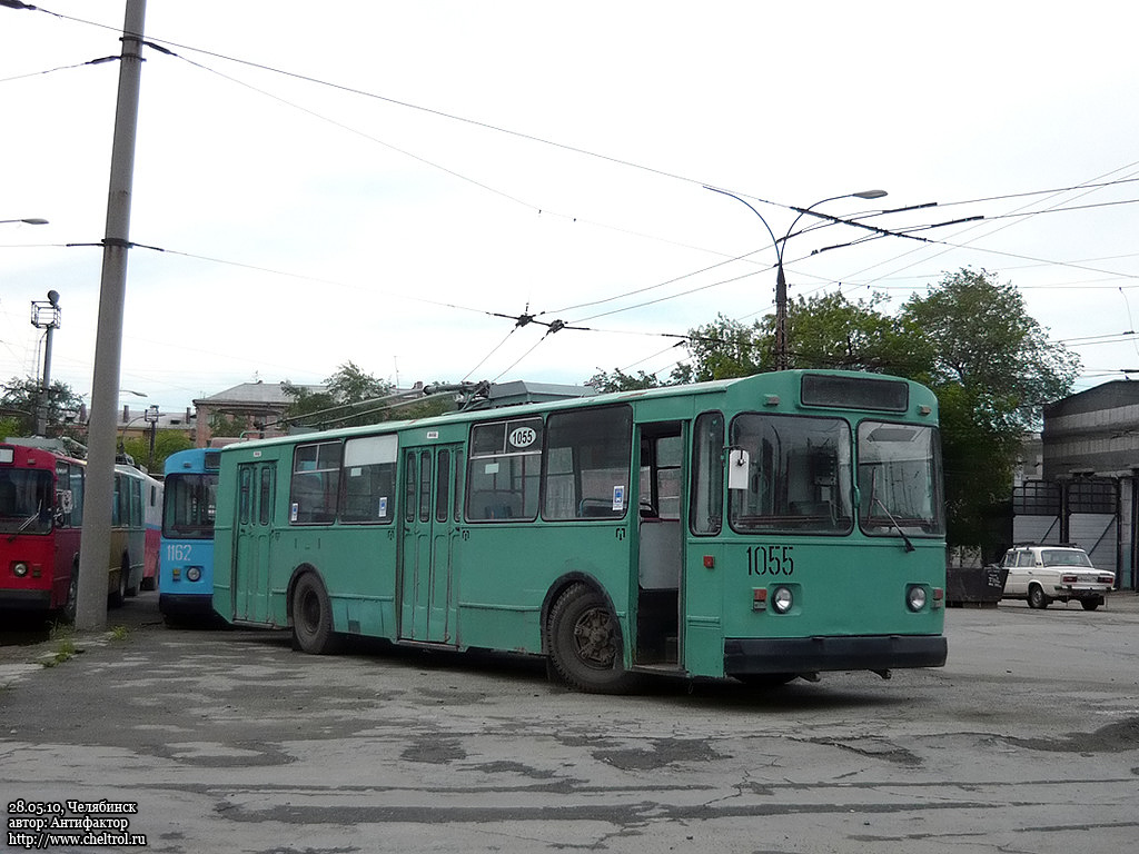 Челябинск, ЗиУ-682В-* № 1055