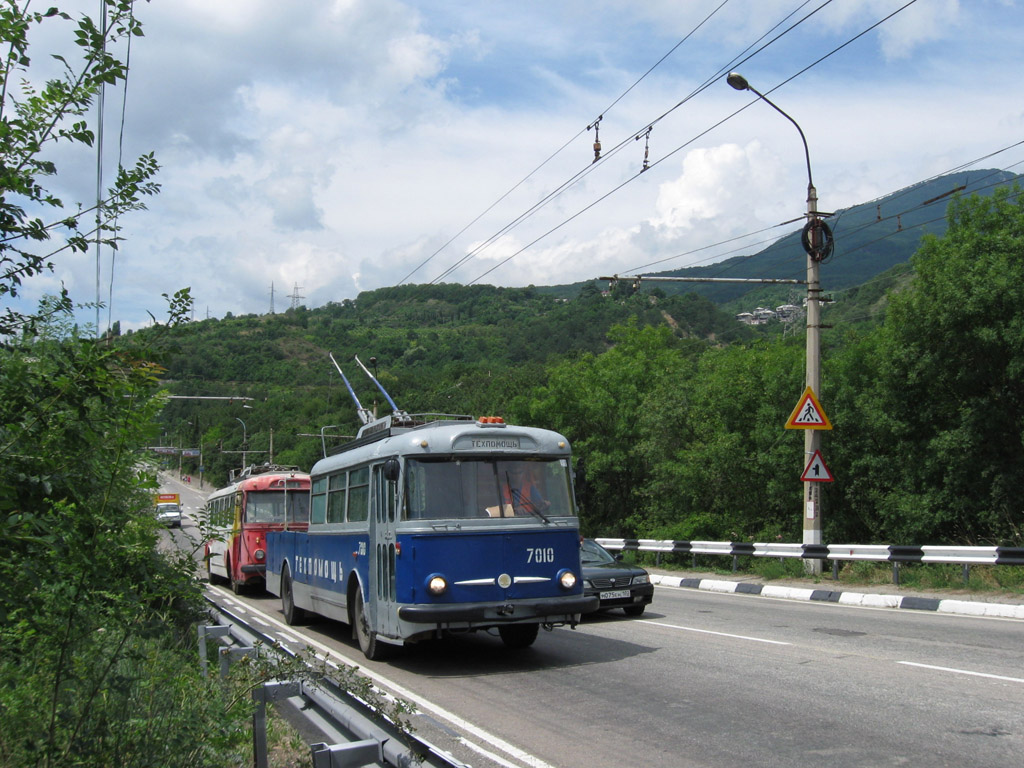 Крымский троллейбус, Škoda 9Tr12 № 7010