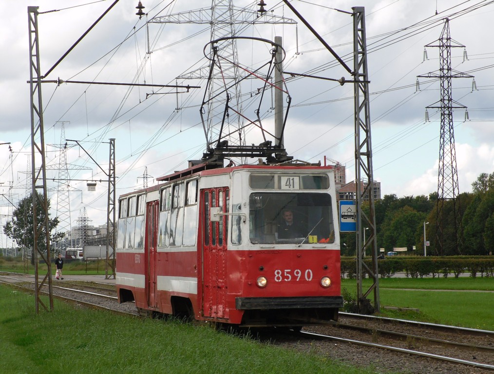 Санкт-Петербург, ЛМ-68М № 8590