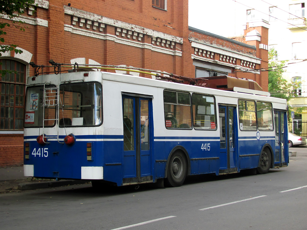 Москва, ЗиУ-682ГМ1 (с широкой передней дверью) № 4415