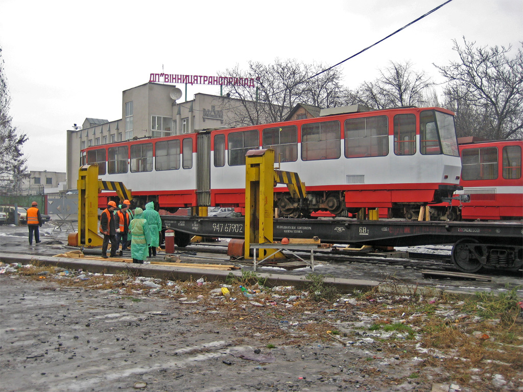 Винница, Tatra KT4SU № 169; Винница — Отправка вагонов в Житомир