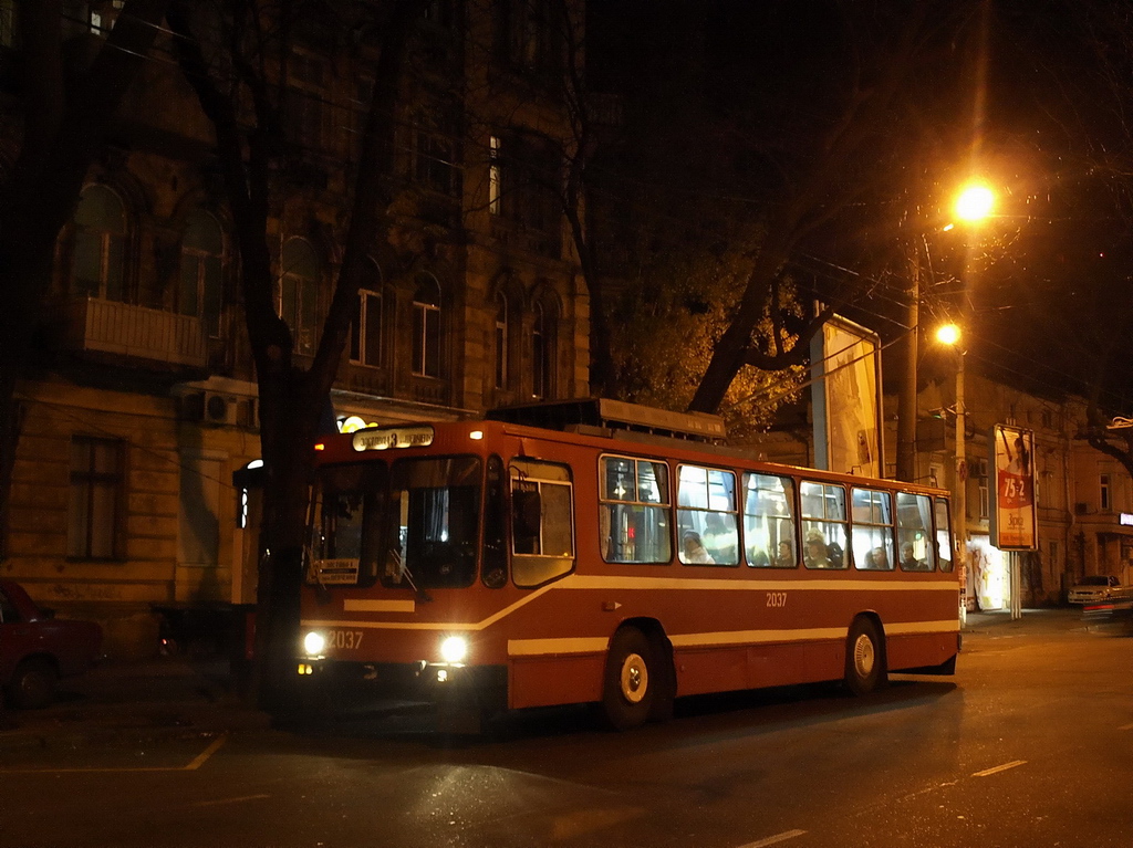Одесса, ЮМЗ Т2 № 2037 Одесса, ЮМЗ Т2 № 2037