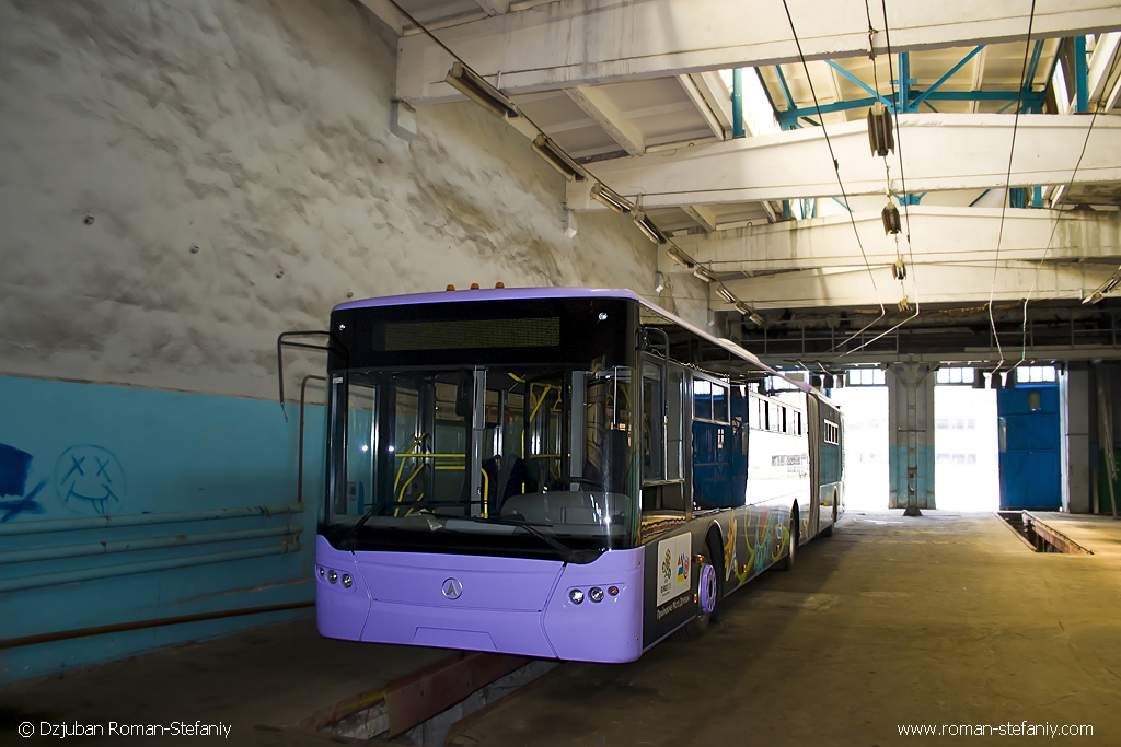 Донецк, ЛАЗ E301A1 № 2307; Донецк — Троллейбусы без номеров