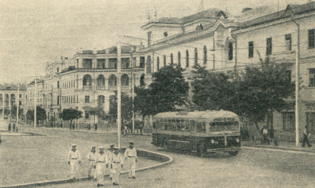 Севастополь, МТБ-82Д № 21; Севастополь — Исторические фотографии троллейбусов