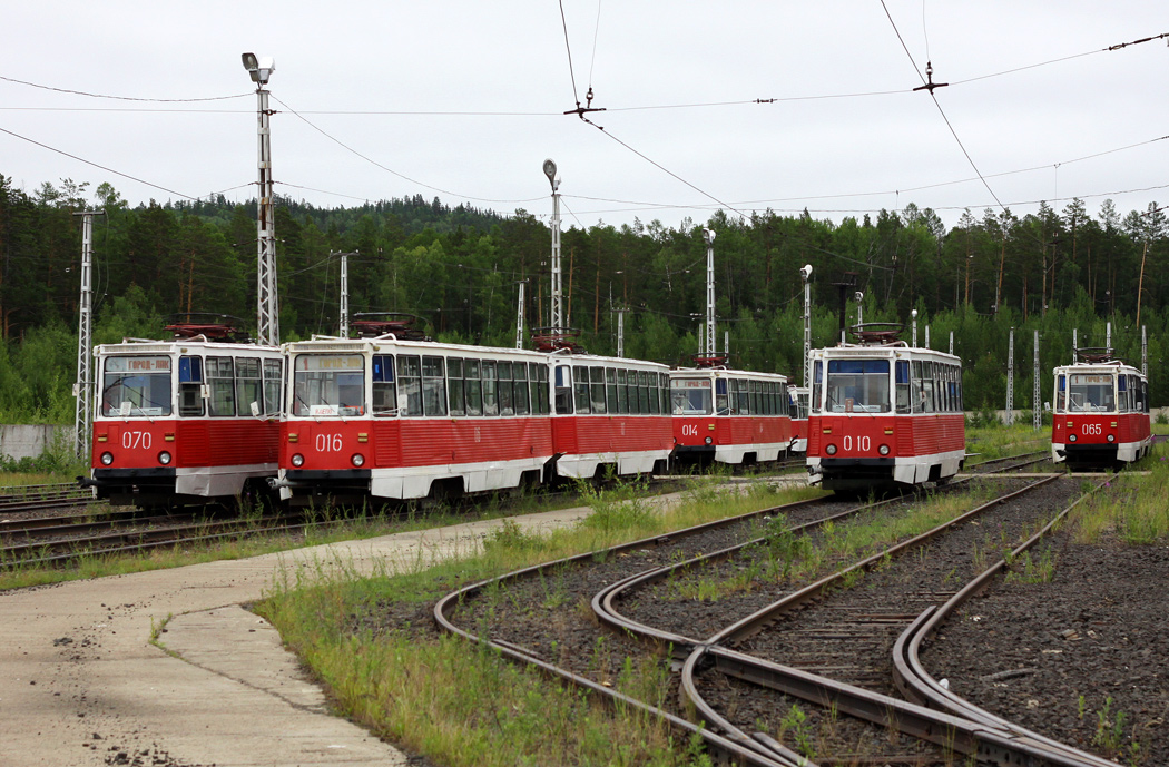 Усть-Илимск, 71-605 (КТМ-5М3) № 070; Усть-Илимск, 71-605 (КТМ-5М3) № 016; Усть-Илимск, 71-605 (КТМ-5М3) № 017; Усть-Илимск, 71-605 (КТМ-5М3) № 014; Усть-Илимск, 71-605 (КТМ-5М3) № 010; Усть-Илимск, 71-605 (КТМ-5М3) № 065; Усть-Илимск — Трамвайное депо