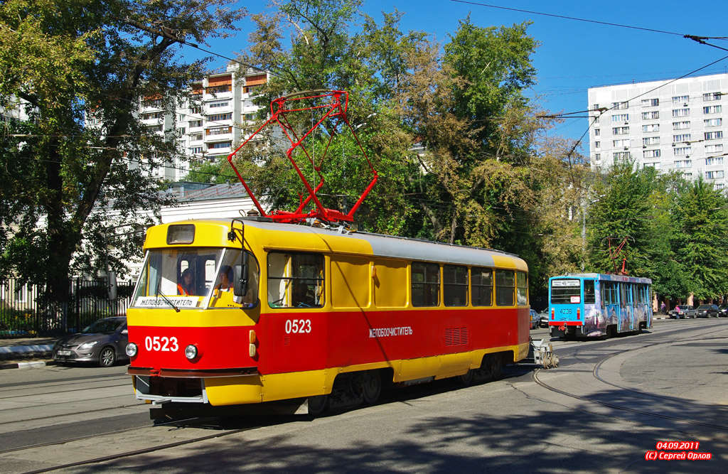 Москва, Tatra T3SU № 0523