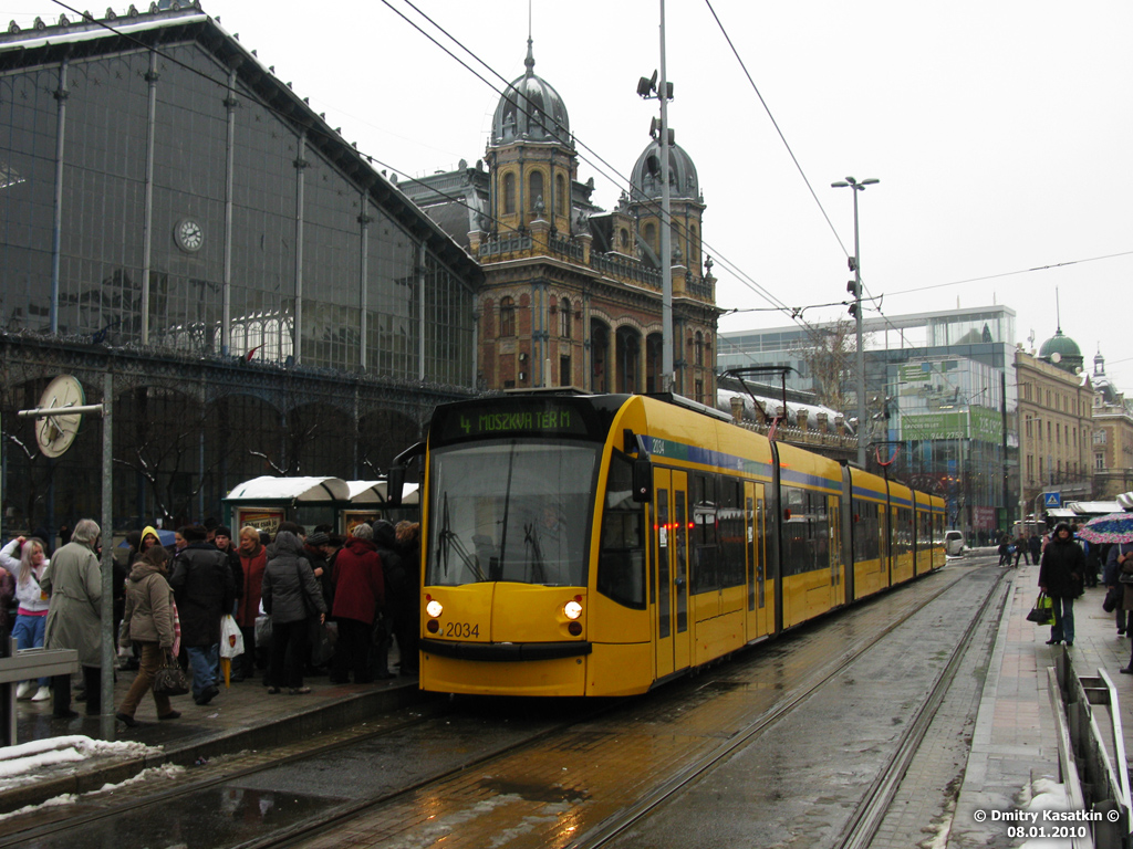 Будапешт, Siemens Combino Supra NF12B № 2034 Будапешт, Siemens Combino Supra NF12B № 2034