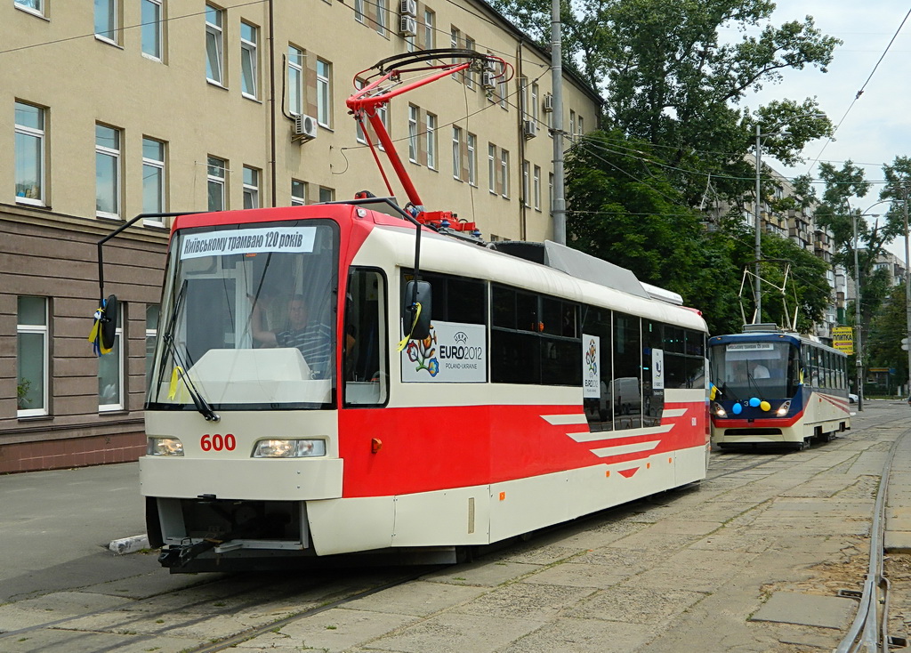 Киев, T3UA-3 «Каштан» № 600; Киев — Поездка, посвящённая 120-летию трамвайного движения в Киеве