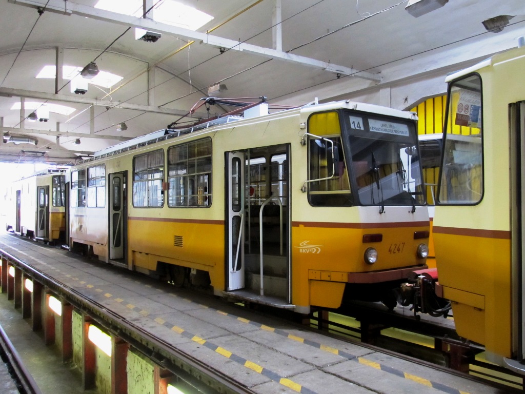 Будапешт, Tatra T5C5 № 4247; Будапешт — Трамвайные депо