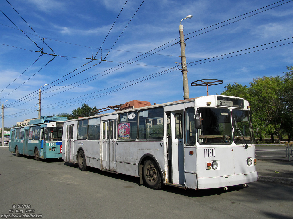 Челябинск, ЗиУ-682В № 1180