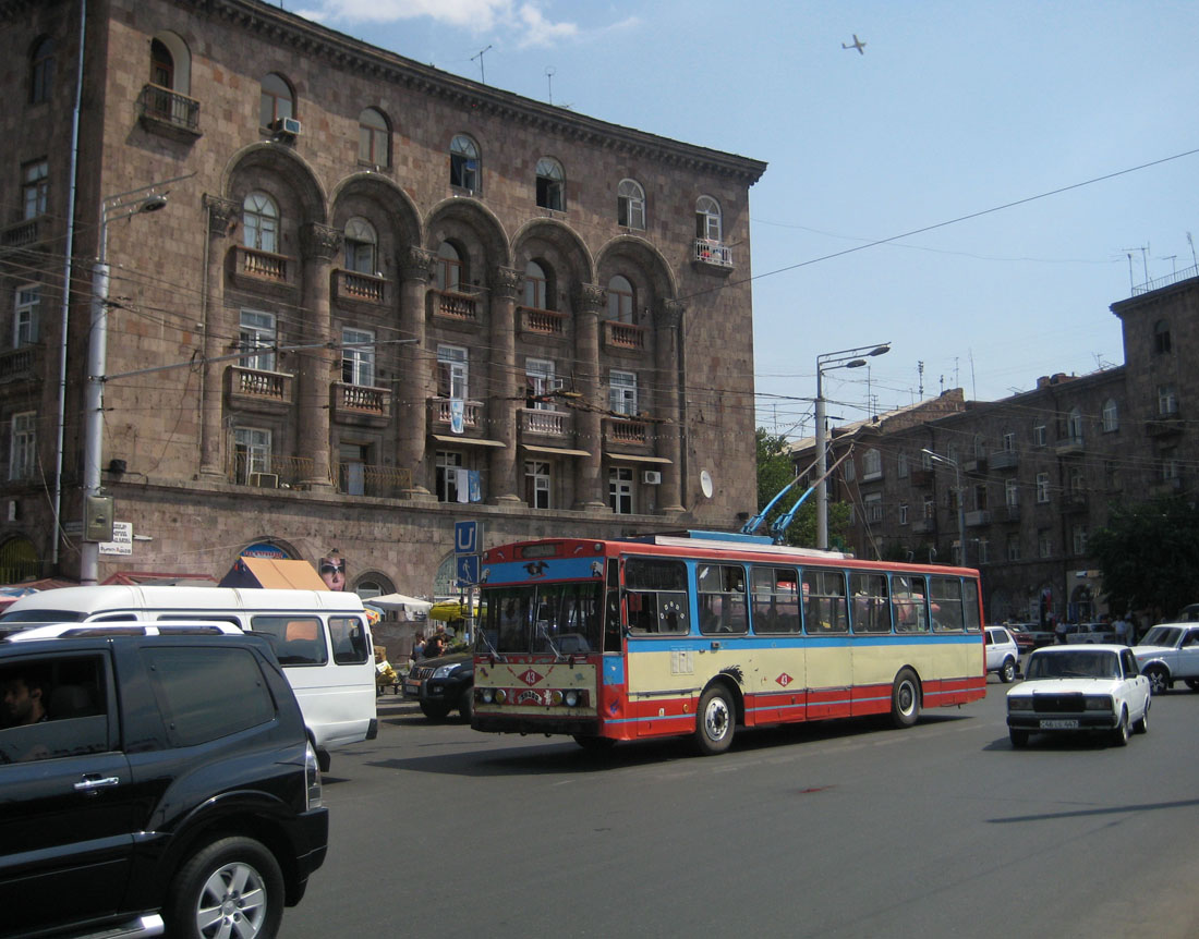 Ереван, Škoda 14Tr02/6 № 43