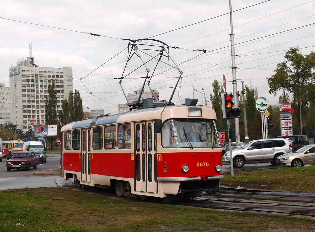 Киев, Tatra T3 № 5676