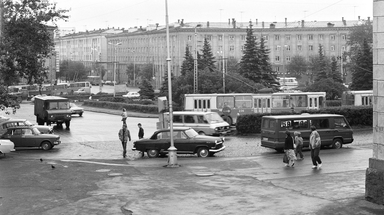 Петрозаводск, ЗиУ-682В [В00] № 236; Петрозаводск — Старые фотографии