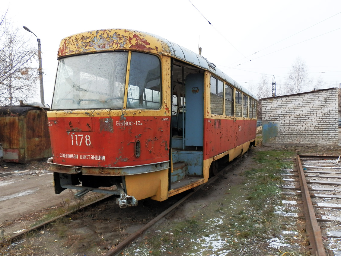 Барнаул, Tatra T3SU (двухдверная) № 1178; Барнаул — Трамвайное депо №1, улица Анатолия, 304. (закрыто в 2013 г.)