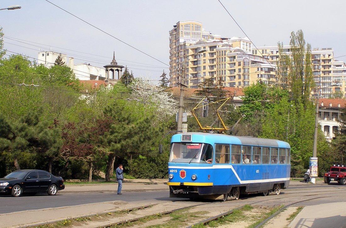 ,  Tatra T3SU .  № 4015