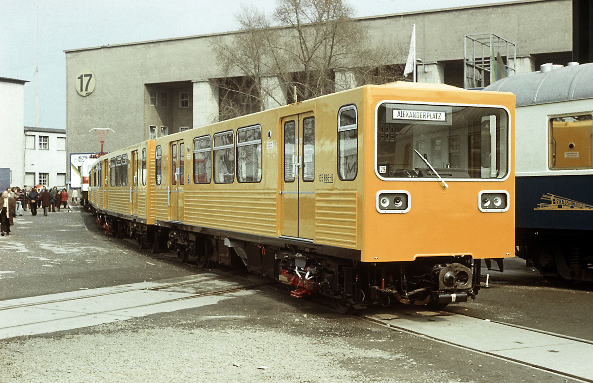 Берлин, BVG GII № 135 866; Берлин — U-Bahn — Подвижной состав | Fahrzeuge; Лейпциг — Вагоны из других городов