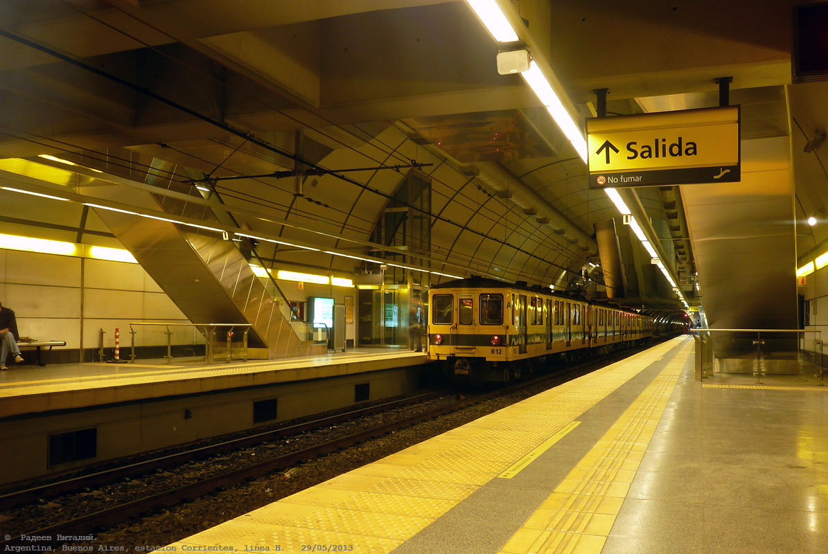 Буэнос-Айрес, Siemens-Orenstein & Koppel № R12; Буэнос-Айрес — Метрополитен — линия H