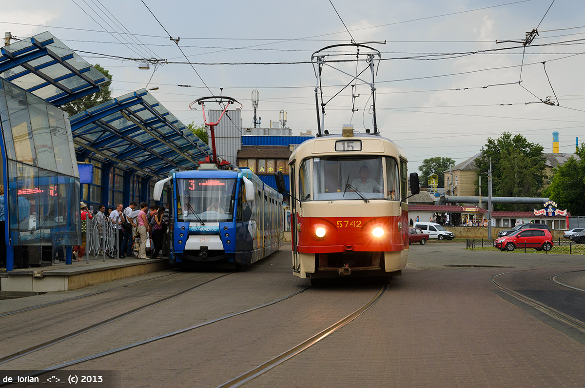 Киев, Tatra T3SU № 5742; Киев, 71-154М-К № 450