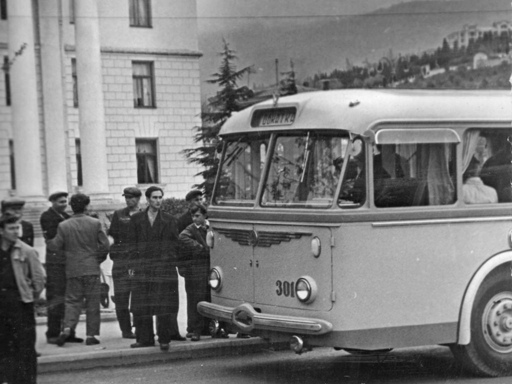 Крымский троллейбус, Škoda 8Tr12 № 301