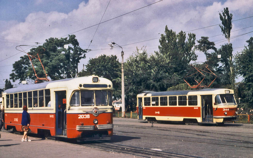 Одесса, РВЗ-6 № 2038; Одесса, Tatra T3SU (двухдверная) № 3144