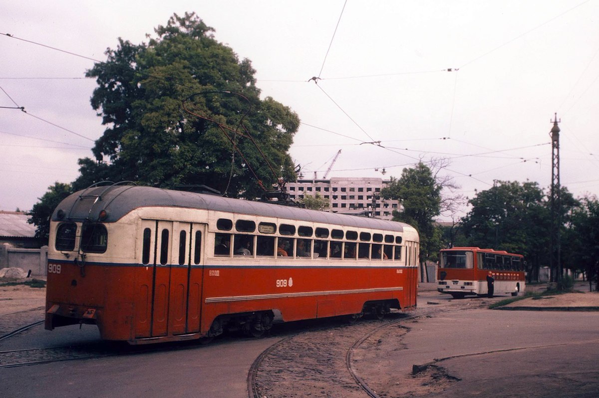 Одесса, МТВ-82 № 909