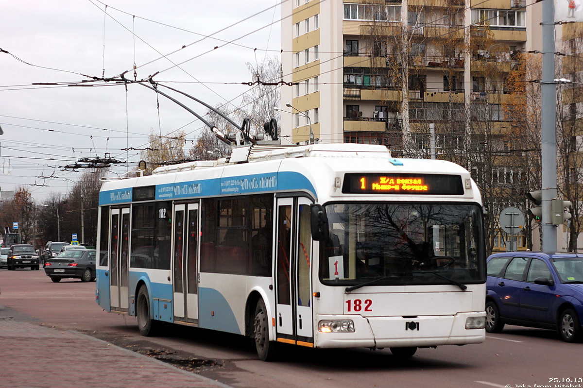 Витебск, БКМ 32102 № 182