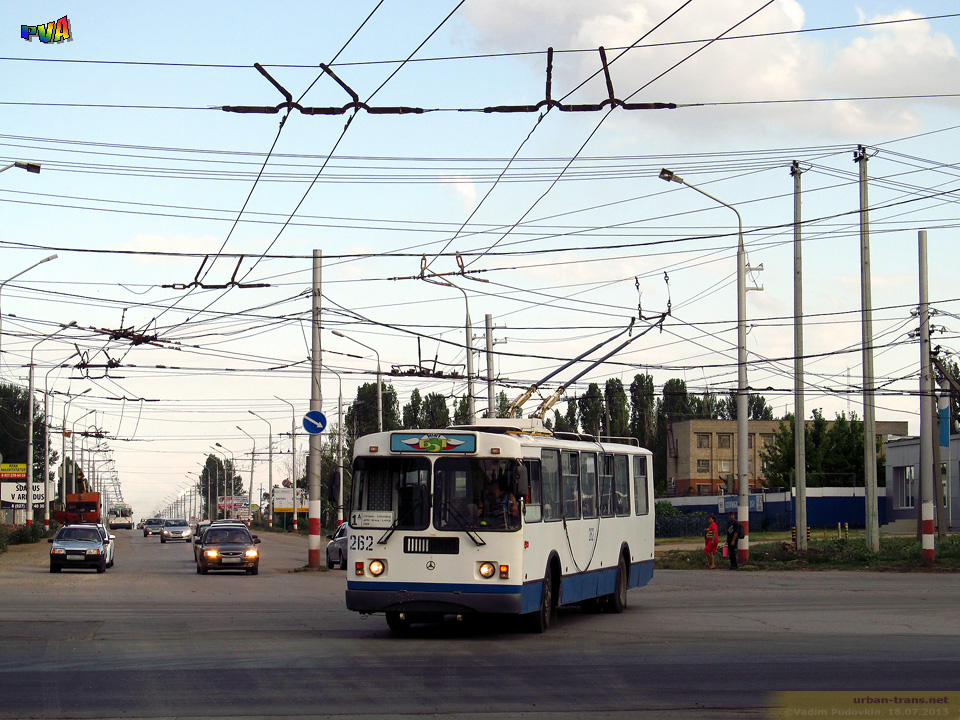 Балаково, ЗиУ-682Г-016 (018) № 262; Балаково — Троллейбусные линии и инфраструктура