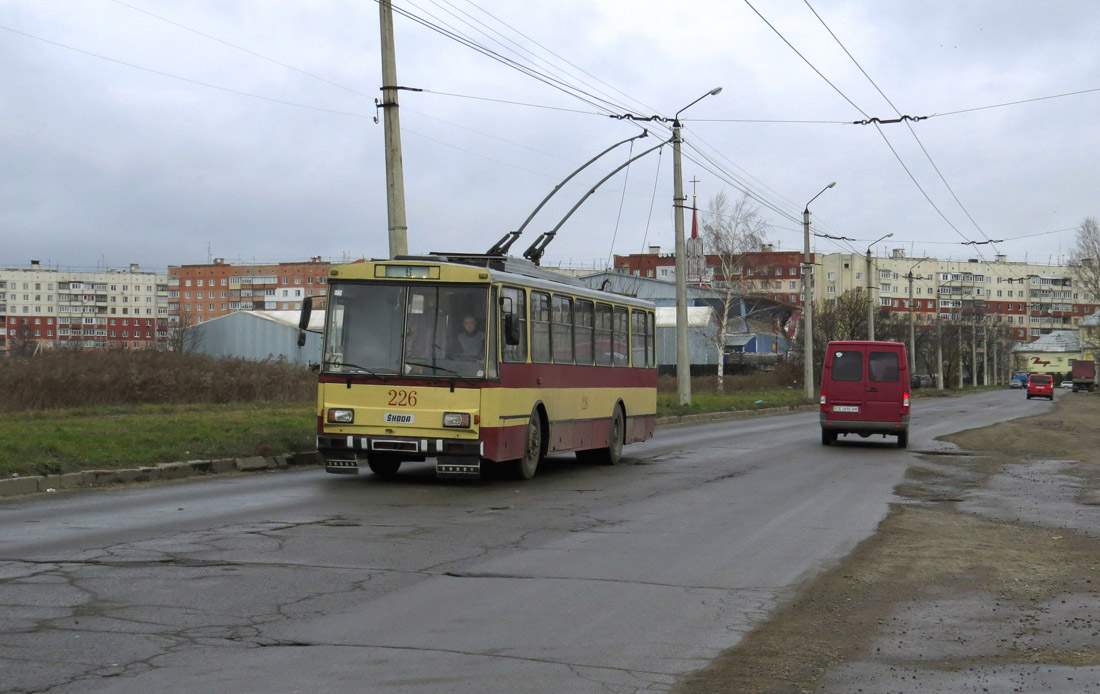 Черновцы, Škoda 14Tr02 № 226