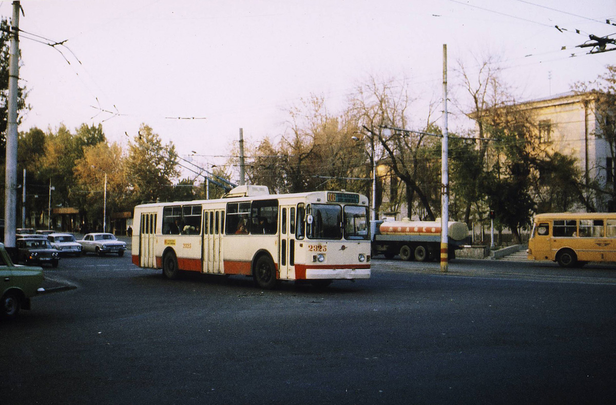 Ташкент, ЗиУ-682В [В00] № 2325