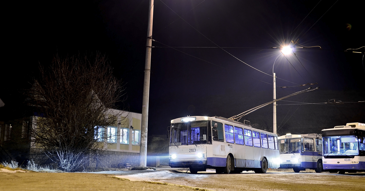 Крымский троллейбус, Škoda 14Tr89/6 № 2103